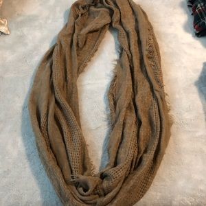Infinity scarf